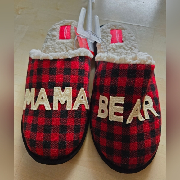 Large Mama Bear Red Black Plaid comfortable lightweight slippers size 9 size 10 - Picture 5 of 6